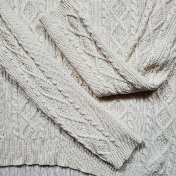 100% Cashmere Hi-Low Asymmetrical Cream Cable Knit Sweater - Sz S - Picture 2 of 12